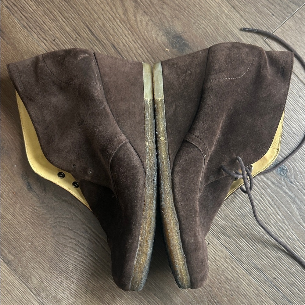 Clarks Men's Dark Brown Suede Chukka Boots ! 8.5 - Picture 2 of 4